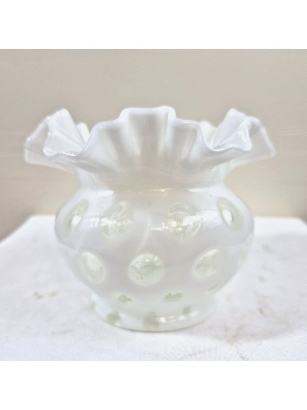 Fenton White Coin Dot Ruffled Edge Glass Vase 4.5" Tall Vintage Decorative Piece